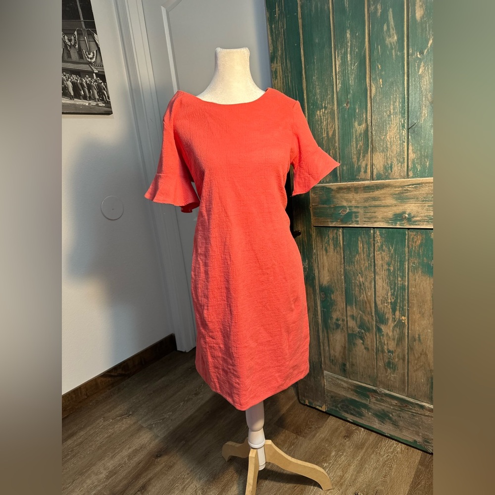 Tahari Dress Women size 6 sheath coral
Flutter bell Sleeve Stretch Back
Zip - Picture 11 of 13